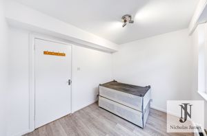 Photo 28- click for photo gallery